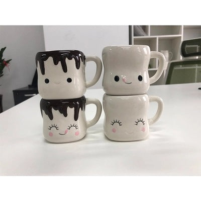 Mugs Céramique Marshmallow - Fun & Élégance en Noir et Blanc !